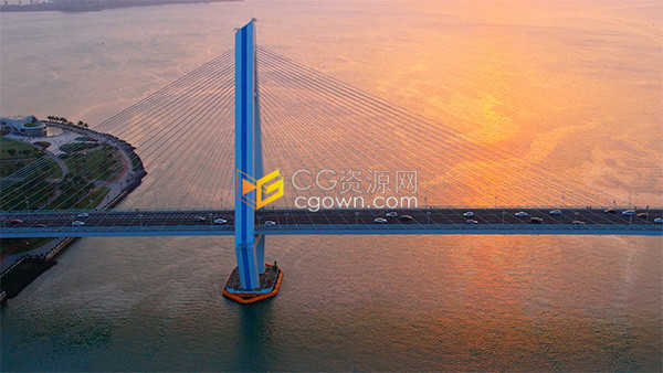 俯瞰海南世纪跨海大桥夕阳车流实拍视频