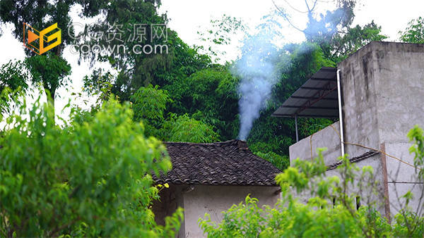 实拍乡村美景炊烟袅袅升起视频素材