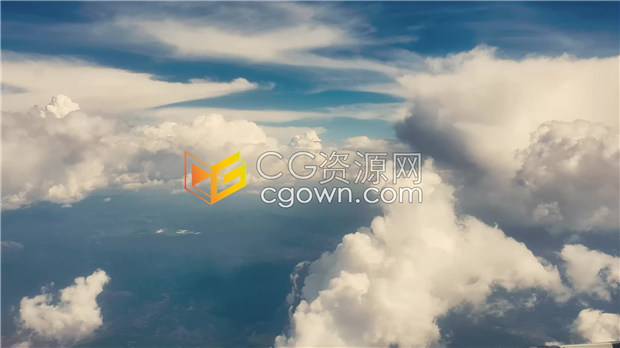 高空飞机往外看视角拍摄蓝天白云层绿色山脉风景实拍视频下载