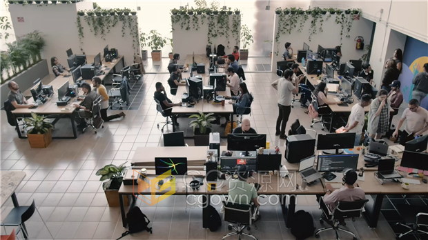 实拍视频下载办公室全景空间场景延时摄影环境员工行走流动镜头